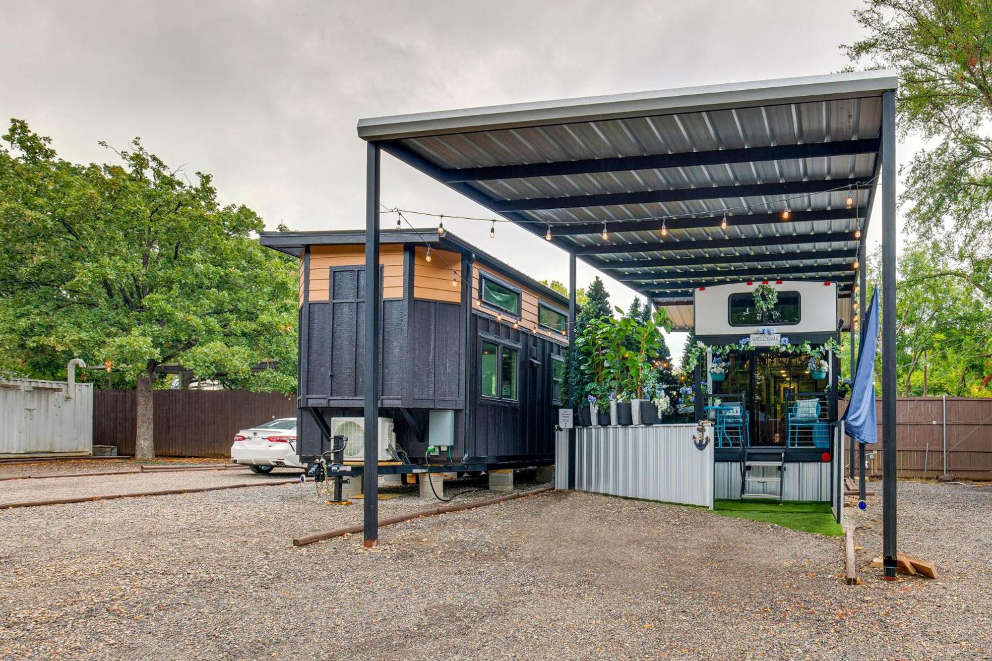 Tiny Home Near Lewisville Lake With Porch And Yard! Lake Dallas Exterior foto